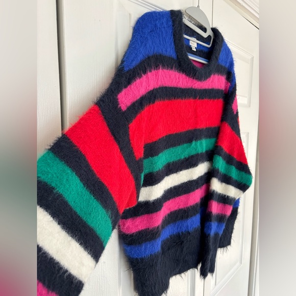 Striped fuzzy sweater - Picture 2 of 3
